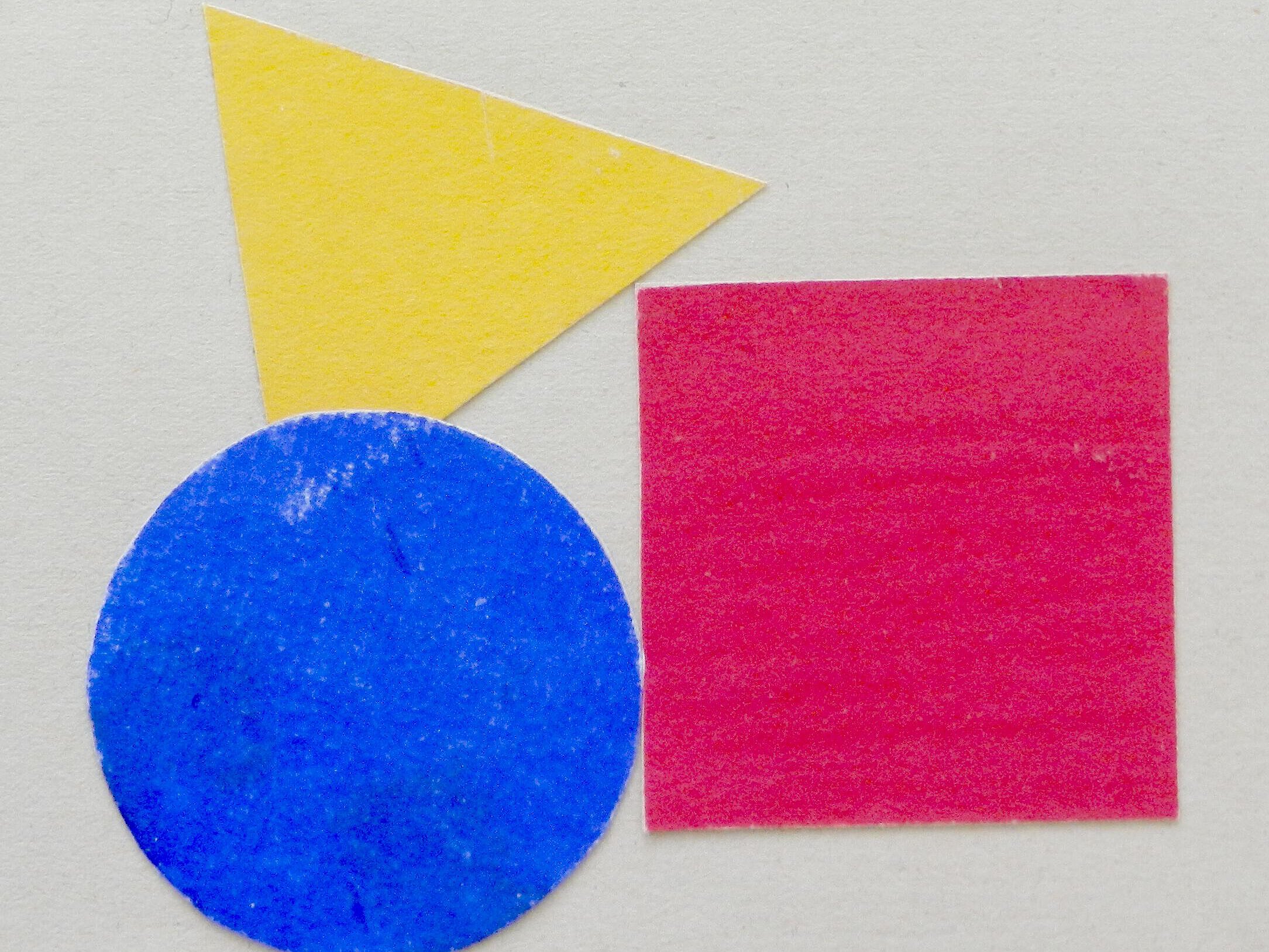 Die Farbige Komposition der drei Grundformen Kreis, Dreieck und Rechteck