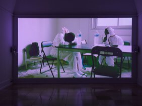 Videoinstallation Occident von Thomas Taube in der Ausstellung Something Between Us in der Kunsthalle Nürnberg