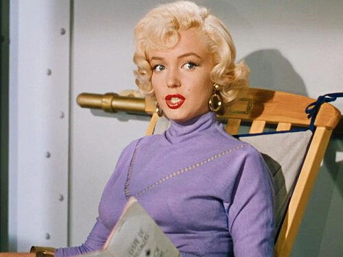 Szenenbild aus dem Film Blondinen bevorzugt