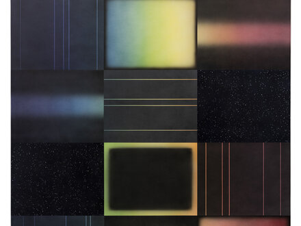 Gemälde in strengen rechteckigen Rastern mit Sternenbildern und Farbverläufen in Airbrush-Technik