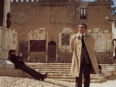 Szenenbild aus dem Film Die Macht und ihr Preis