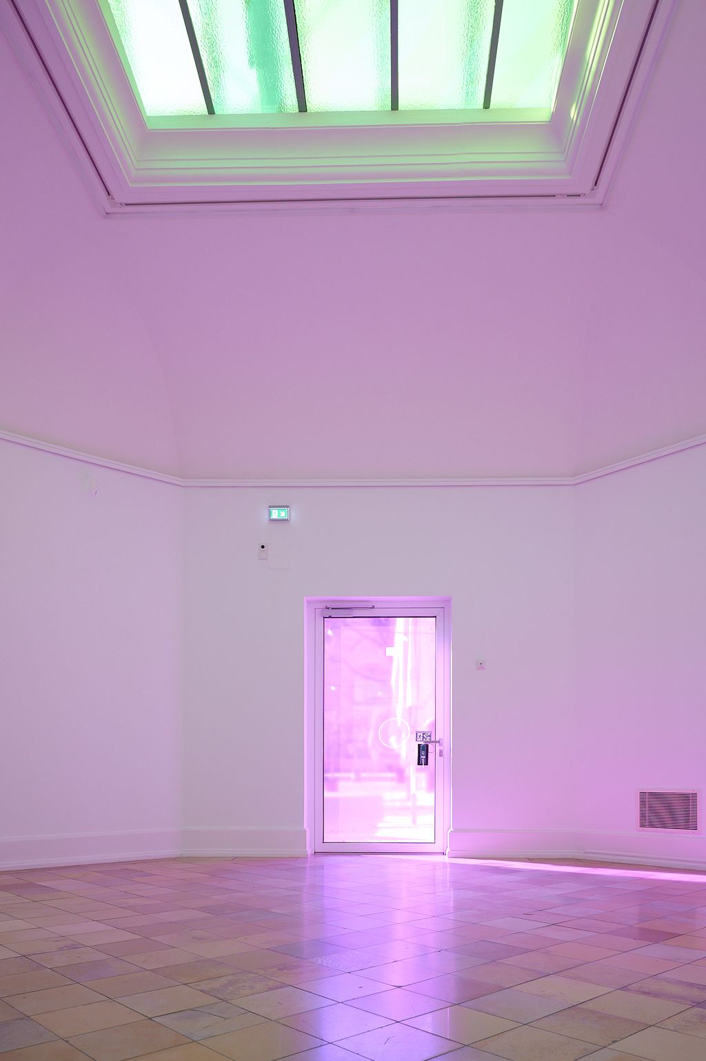 Farbraum in Pink von Zora Kreuzer